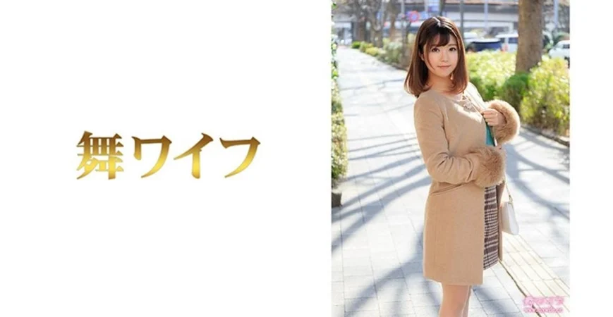 MOND-255 憧れの女上司と